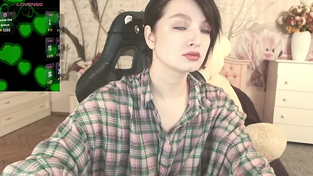 BritneyBarker online show from 10-06-25, 02:35