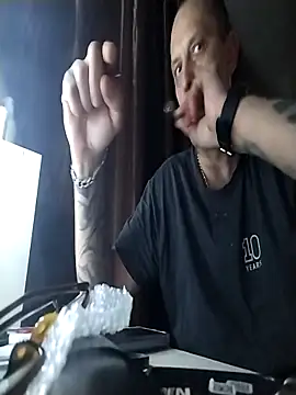 MaxDevilWhite online show from 11-24-25, 07:58