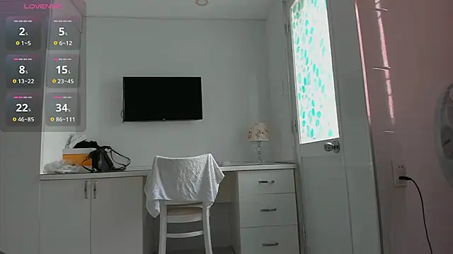 Yuki miiii online show from 03-11-26, 02:38