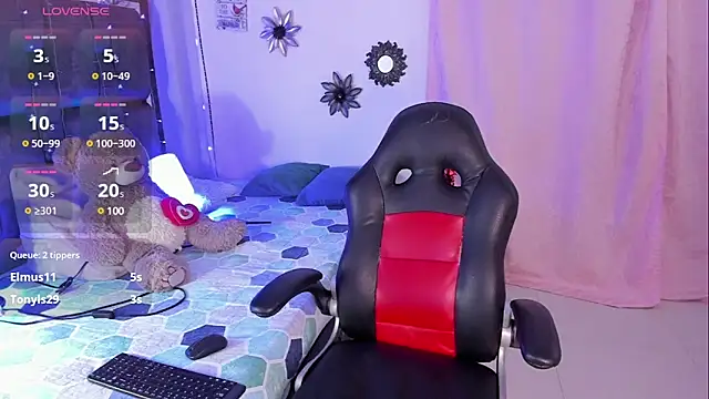 NaylaSaadi online show from 02-26-25, 07:32