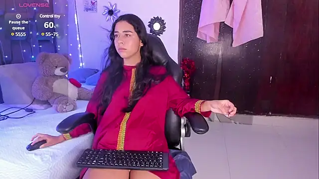 NaylaSaadi online show from 02-05-25, 07:31