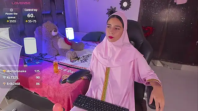 NaylaSaadi online show from 02-19-25, 08:31