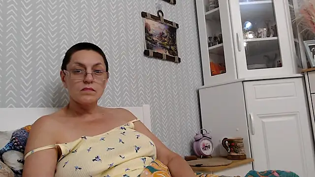 Snapshot of Soffya_Soy chatting on 06-07-26, 10:48 Soffya Soy online show from 06-07-26, 10:48