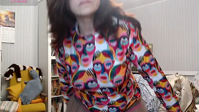 Snapshot of Soffya_Soy chatting on 05-17-26, 06:52 Soffya Soy online show from 05-17-26, 06:52