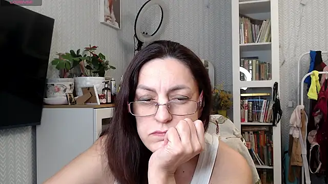 Soffya Soy online show from 03-10-26, 04:55