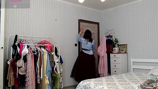 Soffya Soy online show from 04-09-26, 04:13