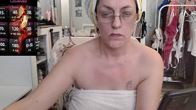 Soffya Soy online show from 02-24-26, 12:17