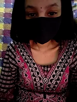 Snapshot of cute_IndianBabe chatting on 02-26-25, 03:25 cute IndianBabe online show from 02-26-25, 03:25