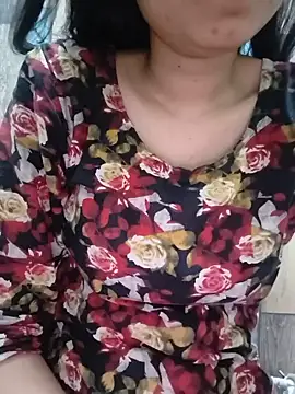 Snapshot of cute_IndianBabe chatting on 06-07-26, 03:56 cute IndianBabe online show from 06-07-26, 03:56