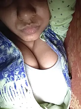 Snapshot of cute_IndianBabe chatting on 07-05-26, 01:32 cute IndianBabe online show from 07-05-26, 01:32