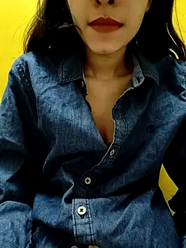 Snapshot of cute_IndianBabe chatting on 03-16-25, 01:59 cute IndianBabe online show from 03-16-25, 01:59