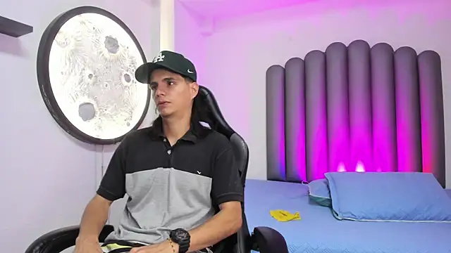 Martshall09 online show from 11-08-25, 08:01