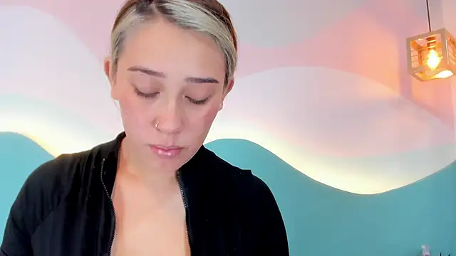 Lannajansen online show from 11-26-25, 01:11