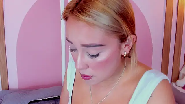 Lannajansen online show from 04-10-26, 01:07