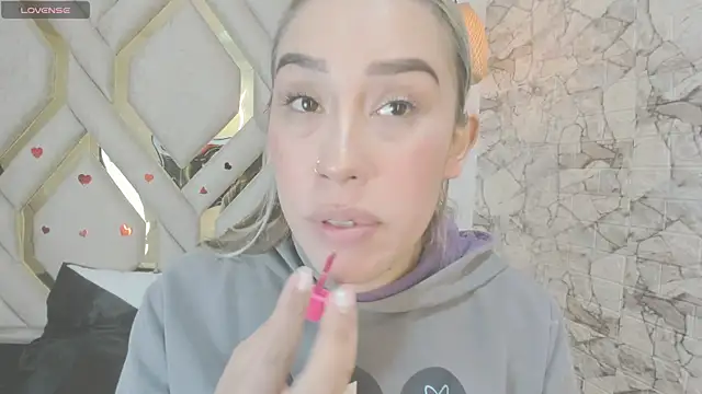 Lannajansen online show from 03-19-25, 05:17