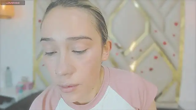 Lannajansen online show from 03-21-25, 01:34