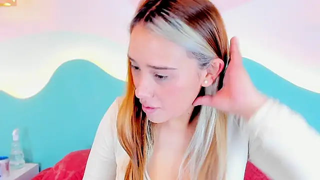 Lannajansen online show from 12-04-25, 02:49