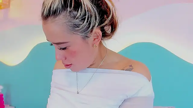 Lannajansen online show from 02-14-26, 01:11