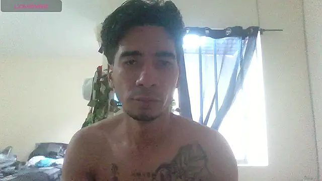 Snapshot of King_Liam chatting on 09-29-25, 03:17 King Liam online show from 09-29-25, 03:17