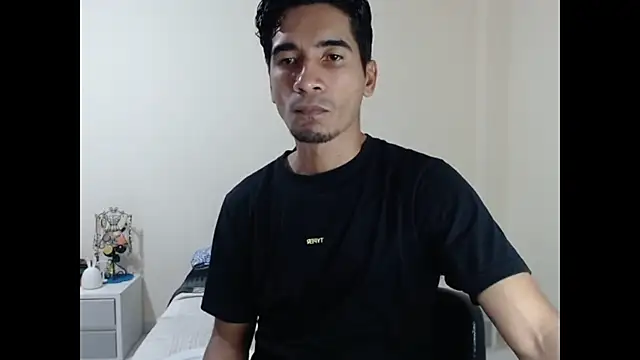 Snapshot of King_Liam chatting on 01-28-25, 02:21 King Liam online show from 01-28-25, 02:21