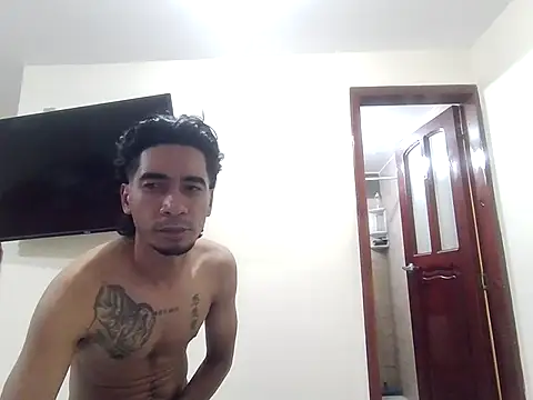 Snapshot of King_Liam chatting on 05-15-26, 07:17 King Liam online show from 05-15-26, 07:17