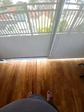 Snapshot of SlPussylick chatting on 11-10-25, 08:30 SlPussylick online show from 11-10-25, 08:30