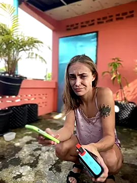 White Lu online show from 11-12-25, 02:04