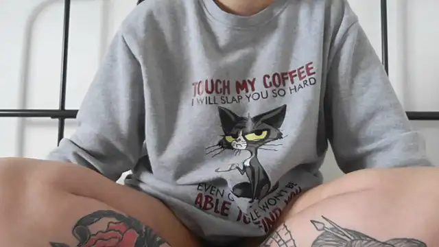 bunnyfox420 online show from 04-14-26, 04:01