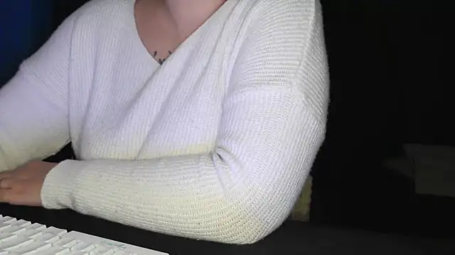 bunnyfox420 online show from 11-20-25, 06:41