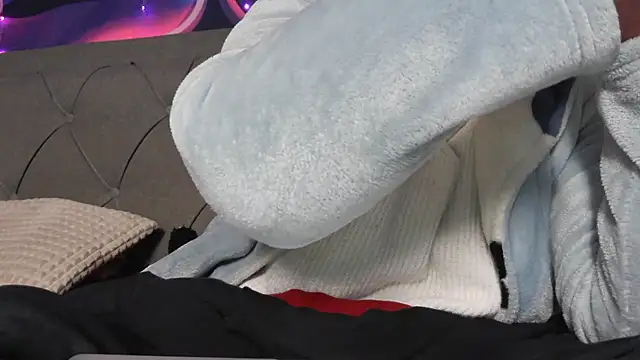 bunnyfox420 online show from 01-15-26, 09:45