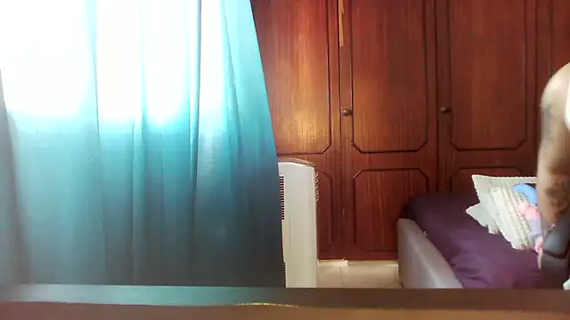 bunnyfox420 online show from 10-06-25, 01:56