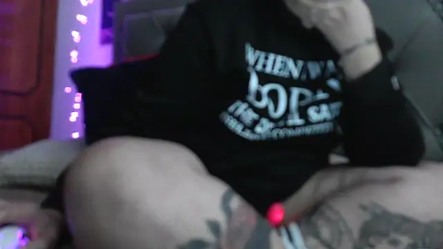 bunnyfox420 online show from 12-15-25, 06:25