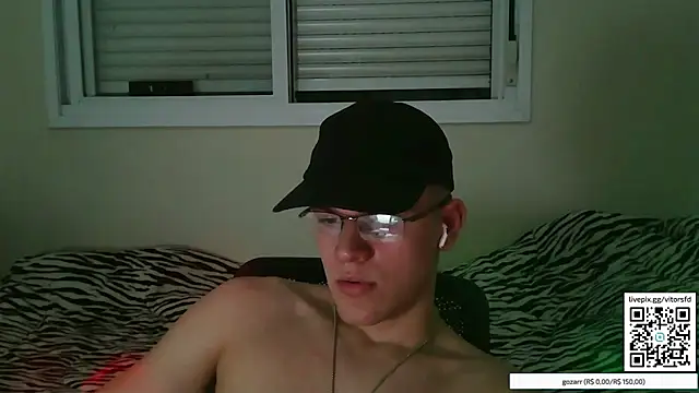 vitorsafado19 online show from 10-26-25, 03:07