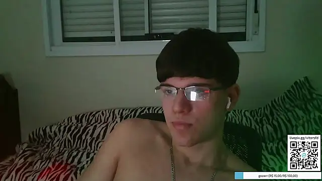 vitorsafado19 online show from 10-19-25, 05:10