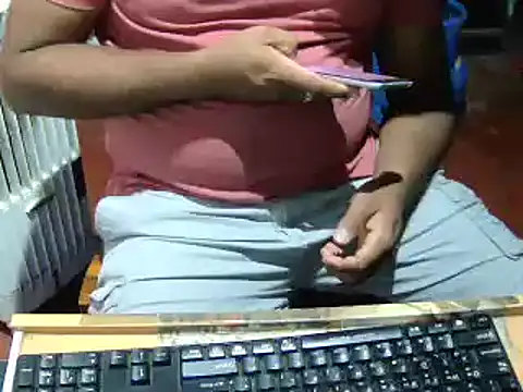 Snapshot of lolboy1234Z chatting on 11-05-25, 06:33 lolboy1234Z online show from 11-05-25, 06:33