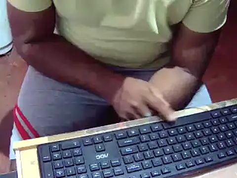 Snapshot of lolboy1234Z chatting on 11-26-25, 07:58 lolboy1234Z online show from 11-26-25, 07:58