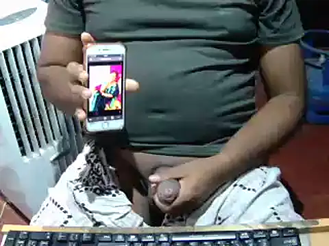 Snapshot of lolboy1234Z chatting on 11-08-25, 05:49 lolboy1234Z online show from 11-08-25, 05:49