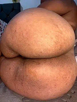 Charlotte bronxxx online show from 12-21-25, 01:52