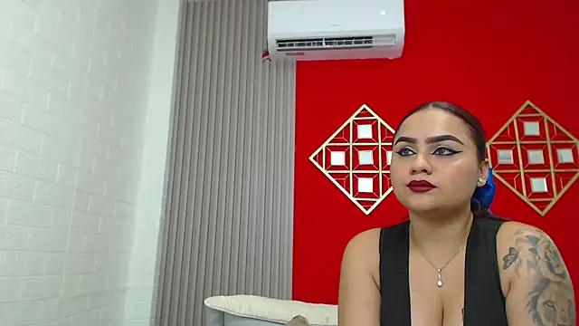 Snapshot of Jade_Sky_ chatting on 01-25-25, 07:39 Jade Sky online show from 01-25-25, 07:39