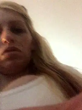 Snapshot of barbieinbondage7 chatting on 01-13-26, 07:18 barbieinbondage7 online show from 01-13-26, 07:18