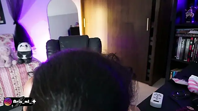 Snapshot of AriaMoonLight chatting on 02-21-26, 12:18 AriaMoonLight online show from 02-21-26, 12:18