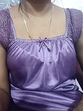 Snapshot of Vedha_Vedhika chatting on 10-05-25, 04:53 Vedha Vedhika online show from 10-05-25, 04:53