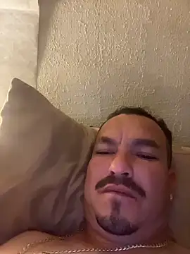 Snapshot of paullliliu chatting on 12-23-25, 10:25 paullliliu online show from 12-23-25, 10:25