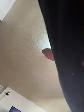 Snapshot of paullliliu chatting on 09-29-25, 10:04 paullliliu online show from 09-29-25, 10:04