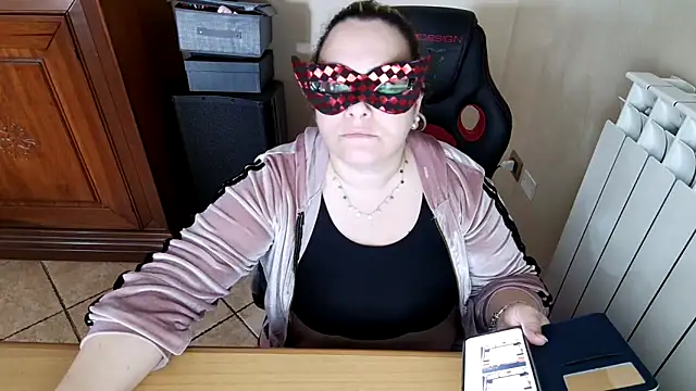 Snapshot of topina8 chatting on 03-12-25, 01:30 topina8 online show from 03-12-25, 01:30