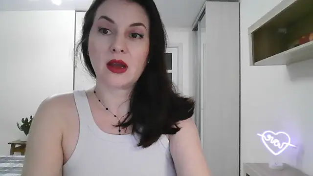Snapshot of Victoria_Glam chatting on 02-17-25, 06:28 Victoria Glam online show from 02-17-25, 06:28