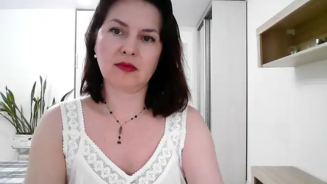 Snapshot of Victoria_Glam chatting on 09-27-25, 05:19 Victoria Glam online show from 09-27-25, 05:19