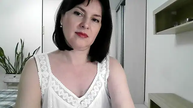 Snapshot of Victoria_Glam chatting on 09-13-25, 05:24 Victoria Glam online show from 09-13-25, 05:24