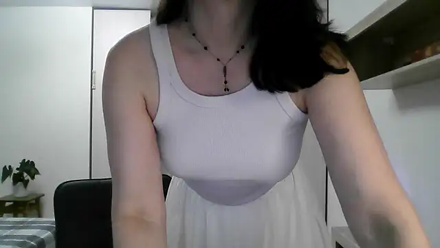 Snapshot of Victoria_Glam chatting on 03-21-25, 05:56 Victoria Glam online show from 03-21-25, 05:56