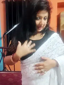 Snapshot of horny_lizia chatting on 12-22-25, 05:13 horny lizia online show from 12-22-25, 05:13